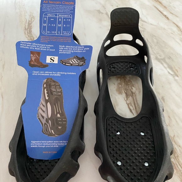 Quad Trek All Terrain Cleats Small - Picture 1 of 3